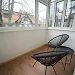 Charles & Kaetchen Design Zentrum